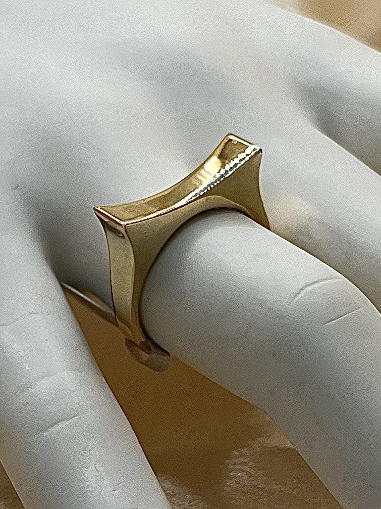 14K Yellow Gold Ring - 2.0 g