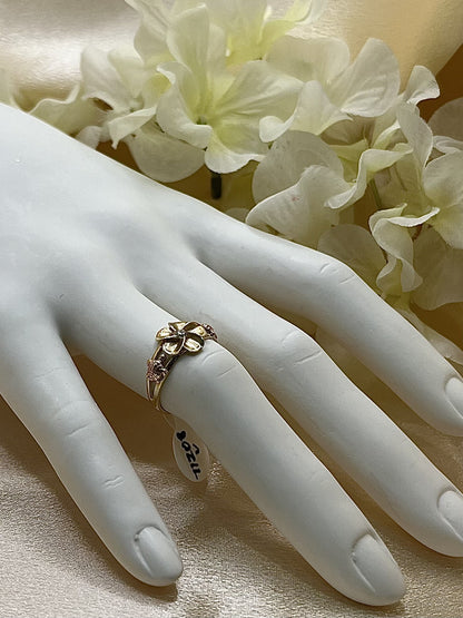 14K Yellow Gold Flower Ring - 1.8 g