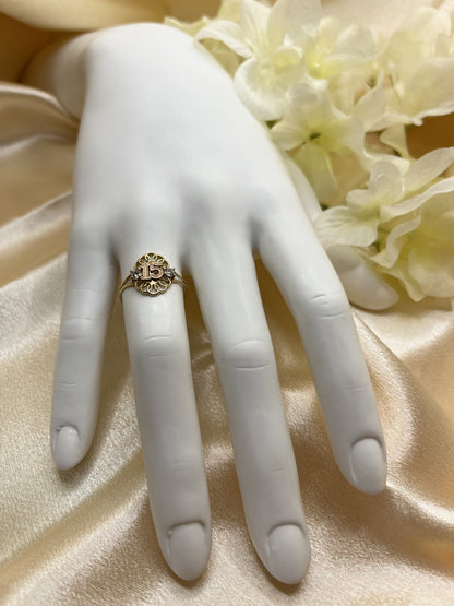 14K Gold Quinceañera Ring - 1.6 g