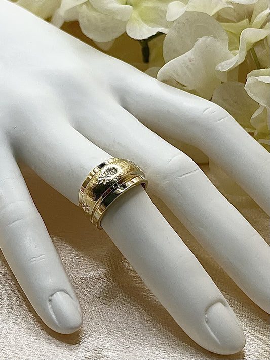 14K Yellow Gold Large Ring - 5.3 g